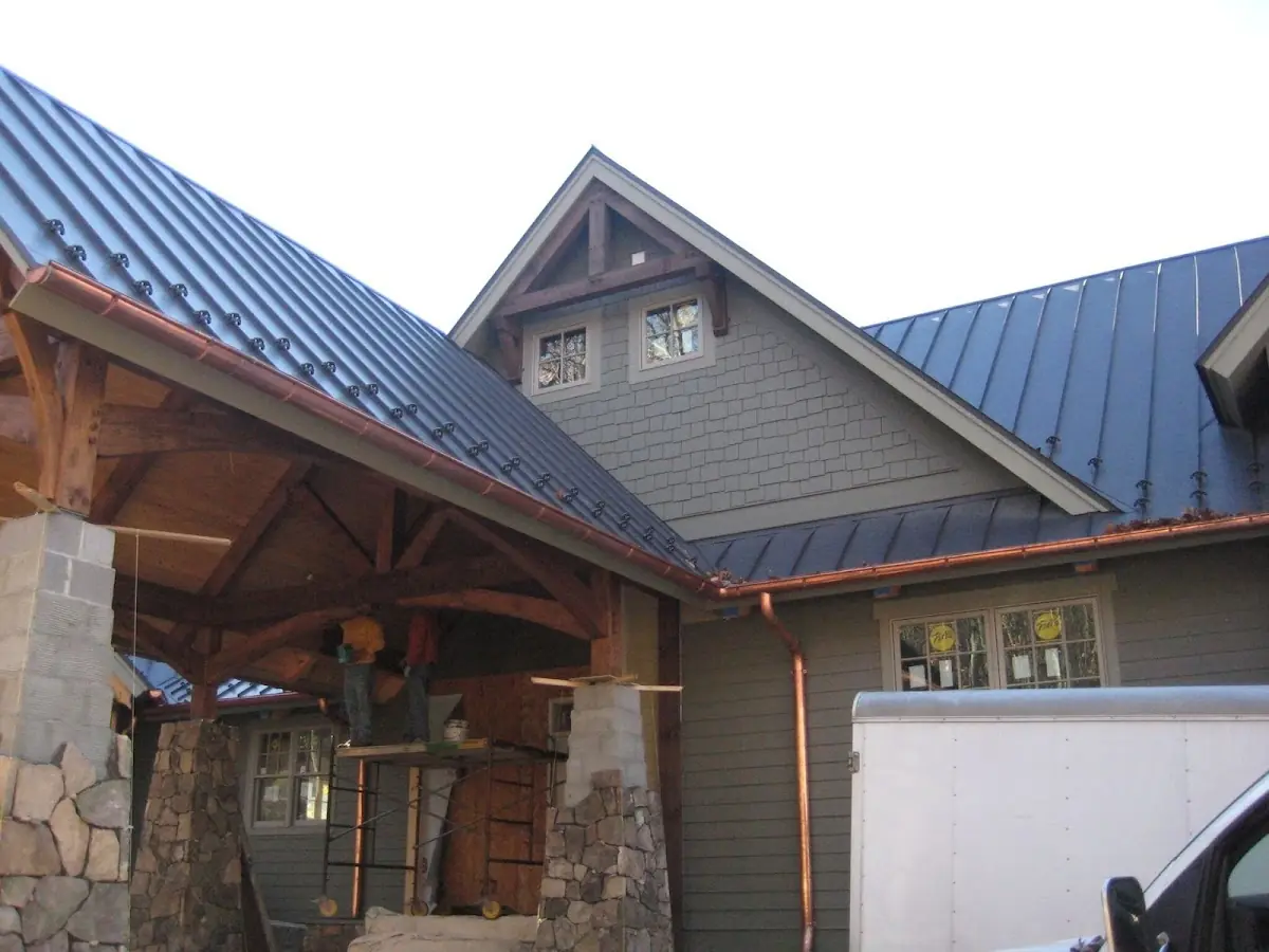 Craftsman Roofing team delivering quality roofing work in West Grapeland Heights